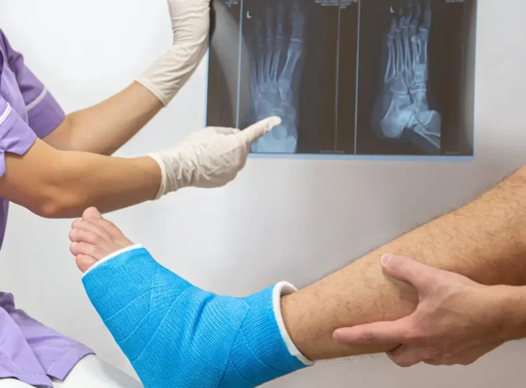 Understanding the Role of a Foot and Ankle Surgeon in Sports Medicine